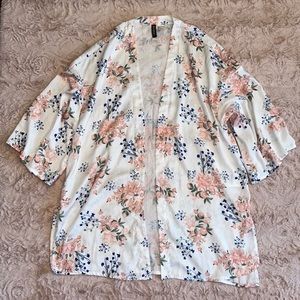 COPY - Size small DIVIDED H&M floral print